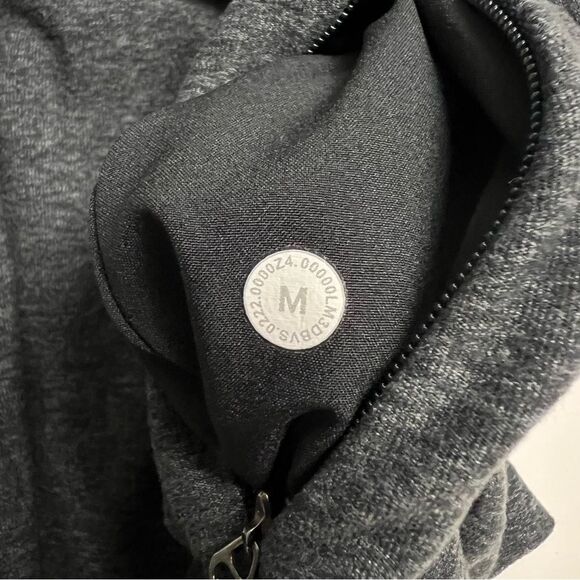 Lululemon Surge Warm Half-Zip Pullover Size M - Picture 10 of 12
